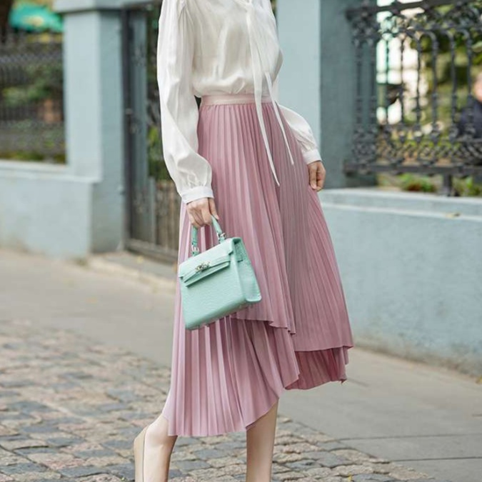 ピンクコーデ アシンメトリープリーツロングピンクスカート スカート