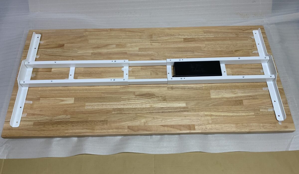 FlexiSpotとかなでもの天板の組み立て手順を徹底解説！【DIY】