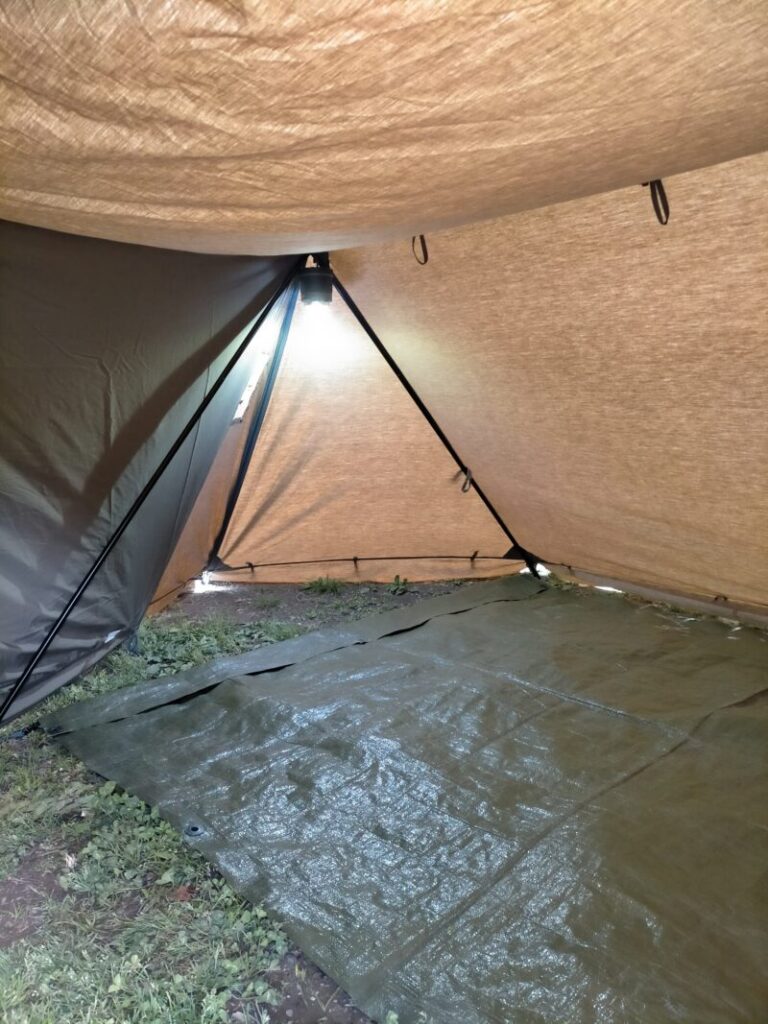 ソロベースEXにフロントウォールを取り付けて室内スペースを拡張！