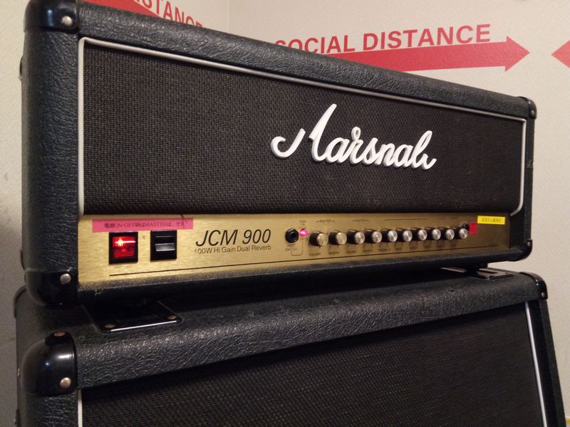 Marshall・JCM900とは？スペックのレビューとセッティングのコツ