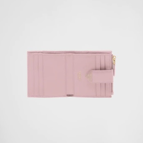 プラダ(PRADA)のレディースに人気の財布15選！長財布・二つ折り