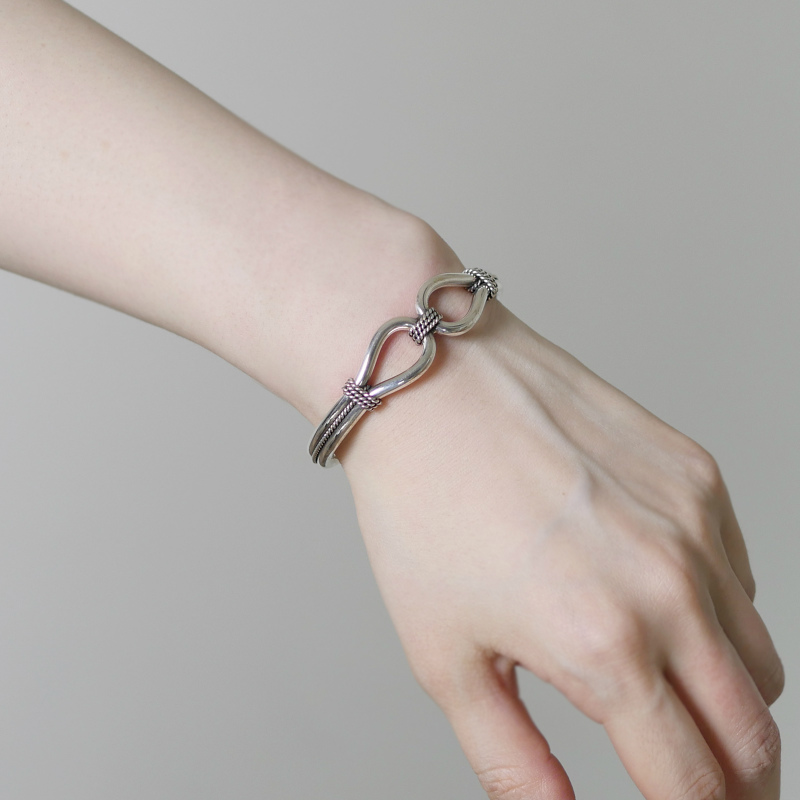 ◇sizeM スティーブアルビソ ホースウィスパラー バングル細【入荷待ち