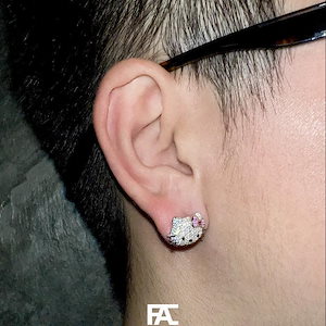 Qoo10] ハローキティピアス925ドリルソリッドオ