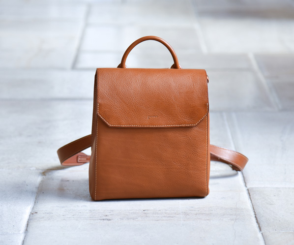 ミネルヴァ コンパクトリュック｜商品一覧 | 革財布、バッグのgenten