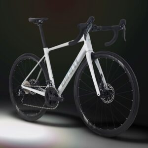 GIANT JAPAN 35周年記念モデルを新発売＆GIANTカーボンホイール35%オフ