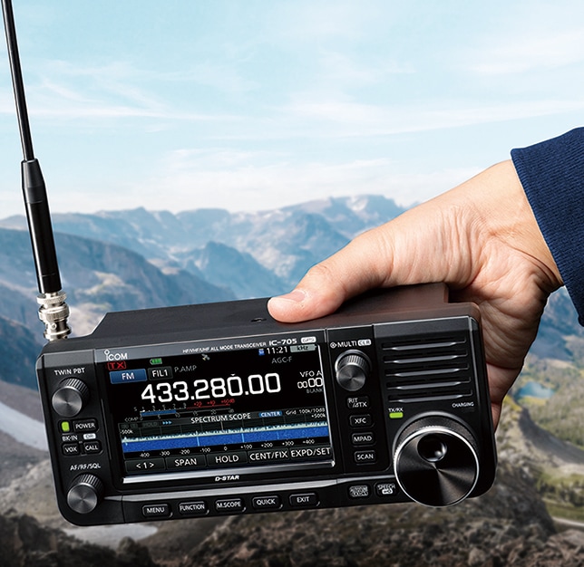 IC-705 アイコム HF+50MHz+144MHz+430MHz (SSB/CW/RTTY/AM/FM/DV) 10W