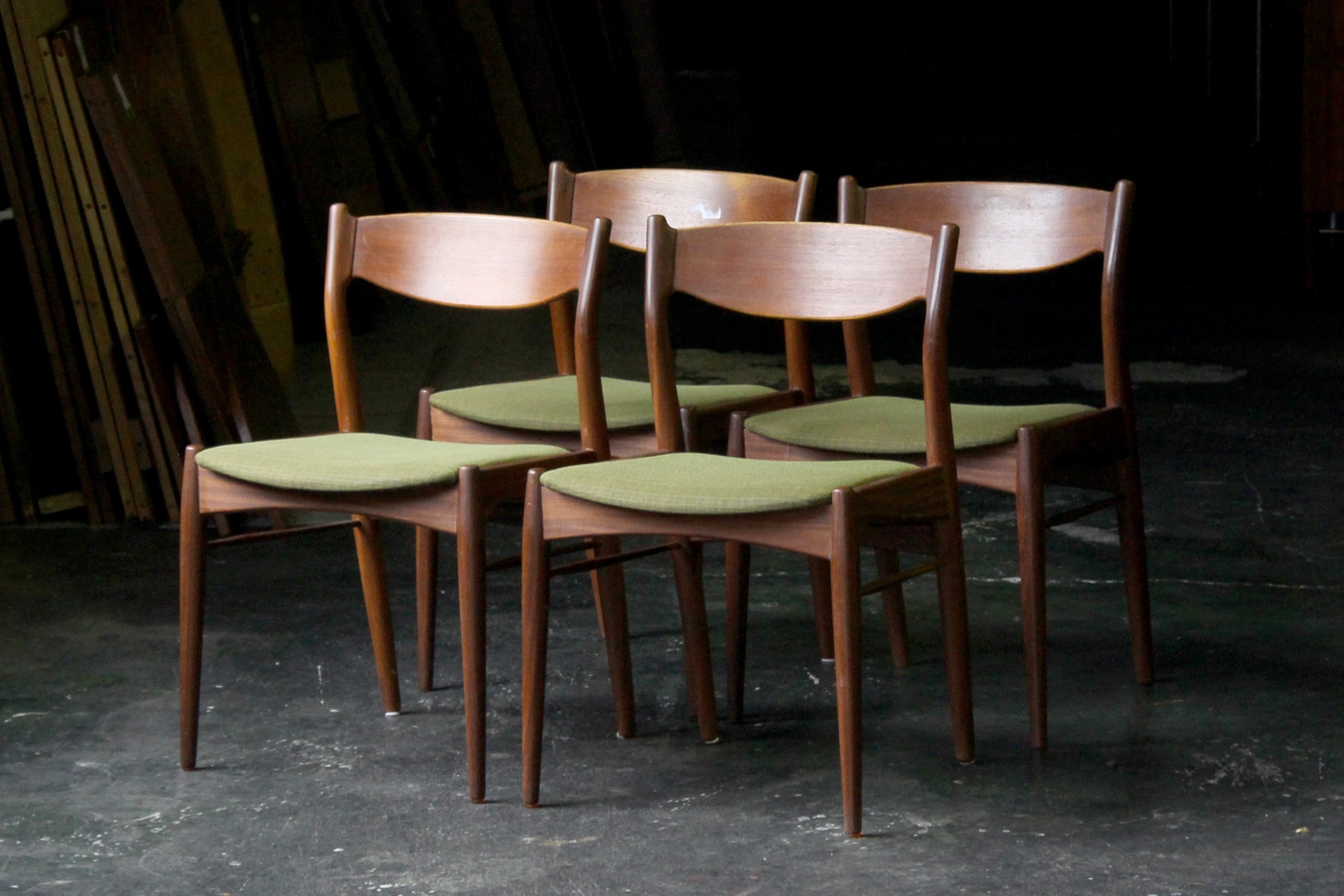 DK19-517 北欧 ミッドセンチュリー家具 ダイニングチェア デンマーク