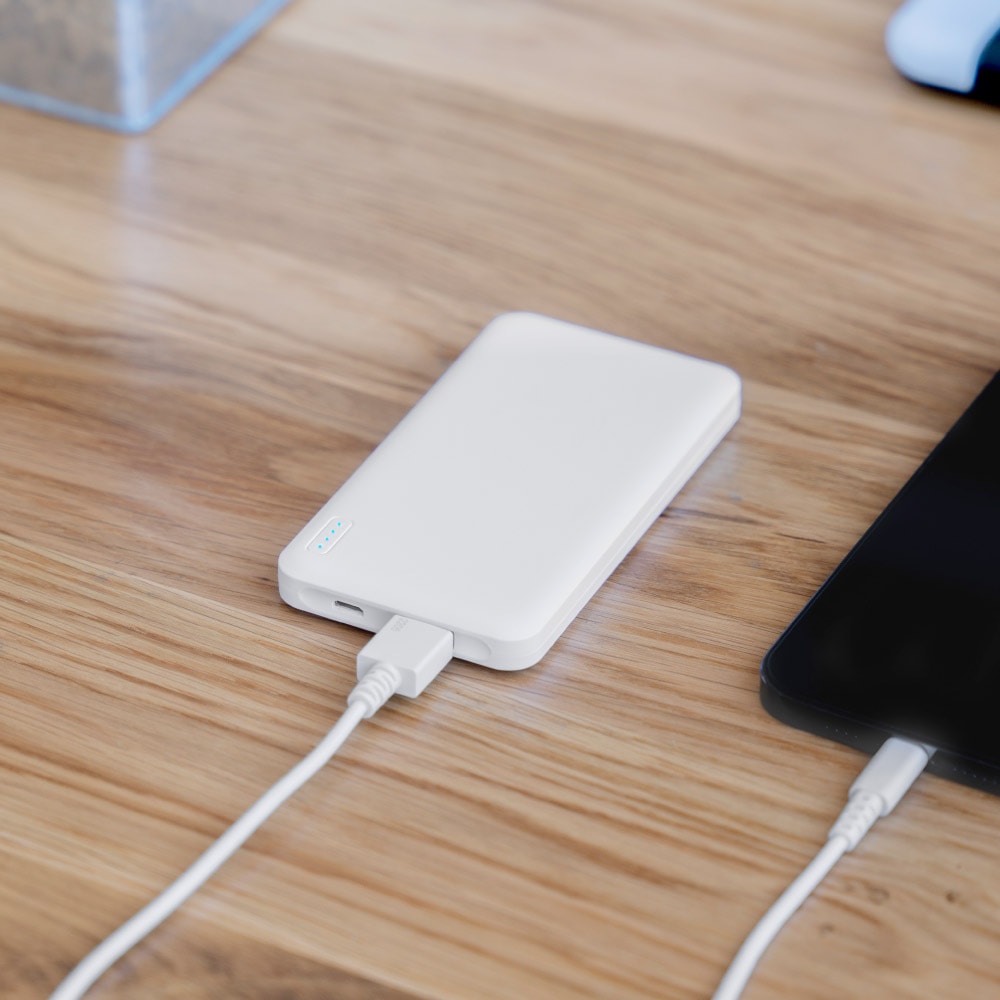 モバイルバッテリー 薄くて大容量5000mAh SmartIC搭載 PSE適合商品