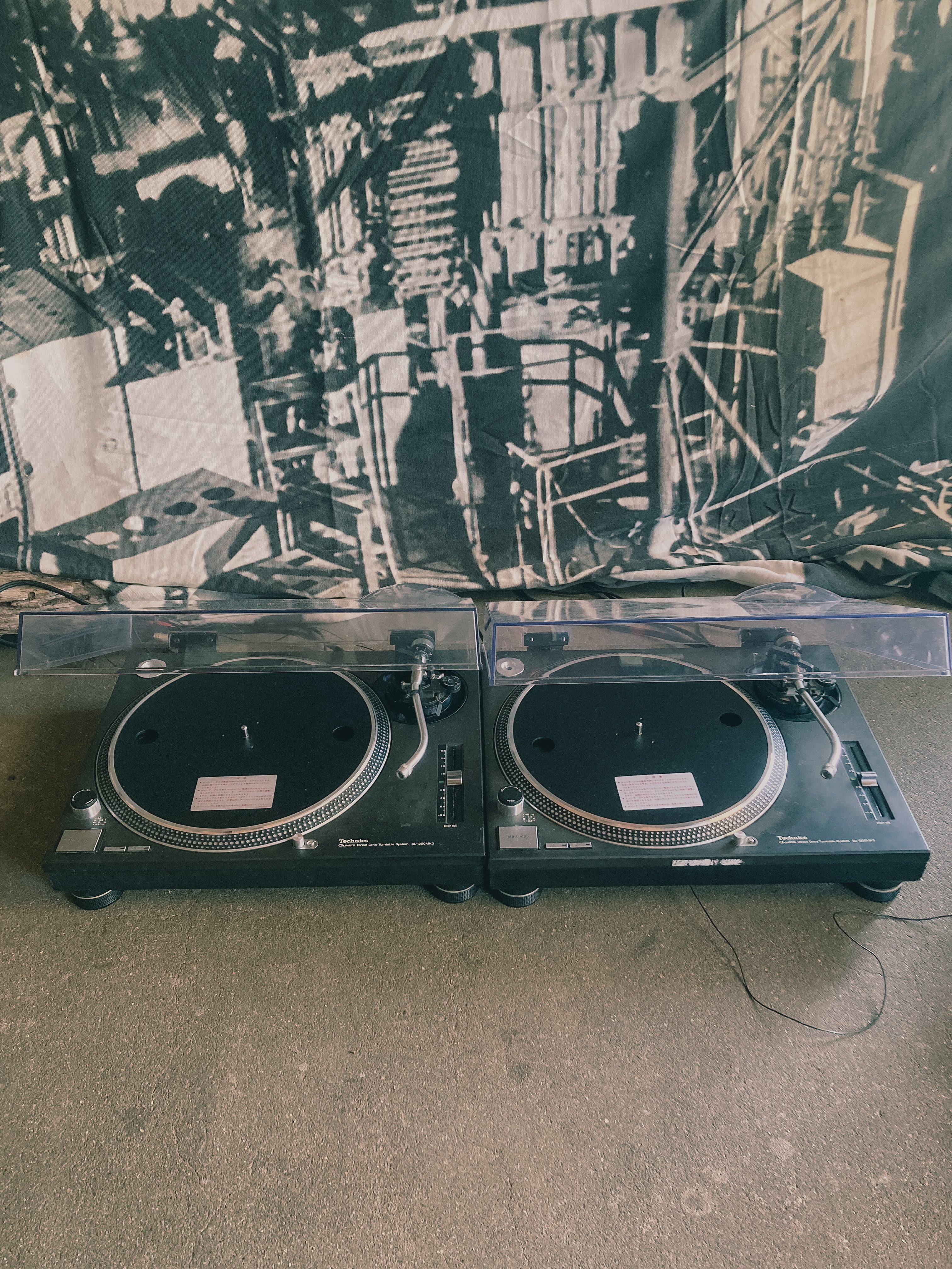 Technics SL-1200MK3 Direct Drive Player System Black Pair – good