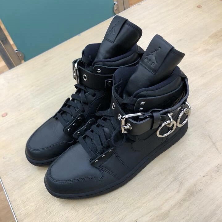 COMME des GARCONS HOMME PLUS × NIKE AIR JORDAN 1が8/2から国内発売