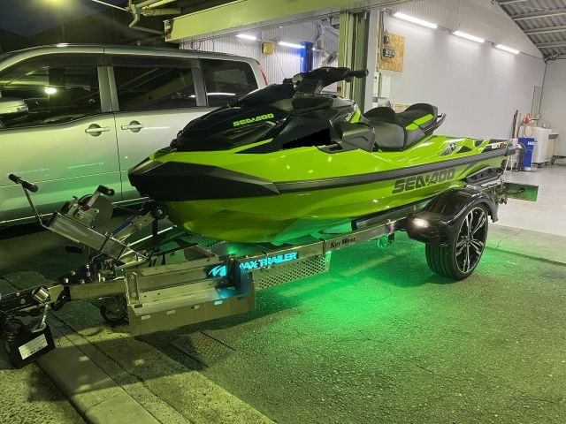 MAX ジェットトレーラー LEDストロボ取付 ジェットトレーラーカスタム