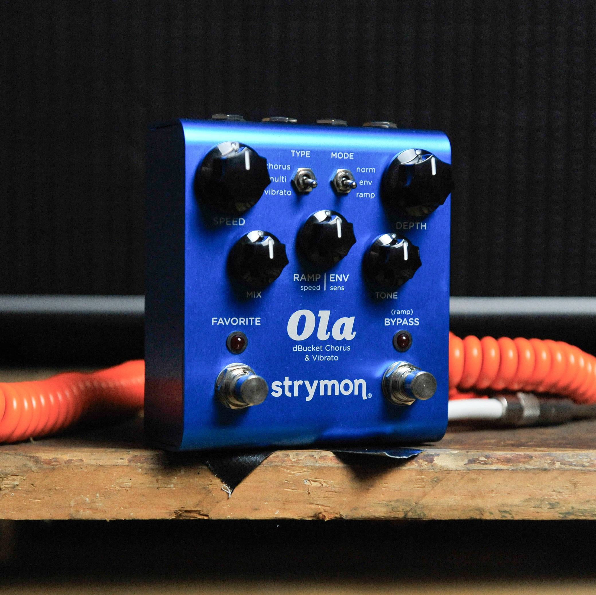 Strymon Ola Chorus & Vibrato – Gladesville Guitar Factory
