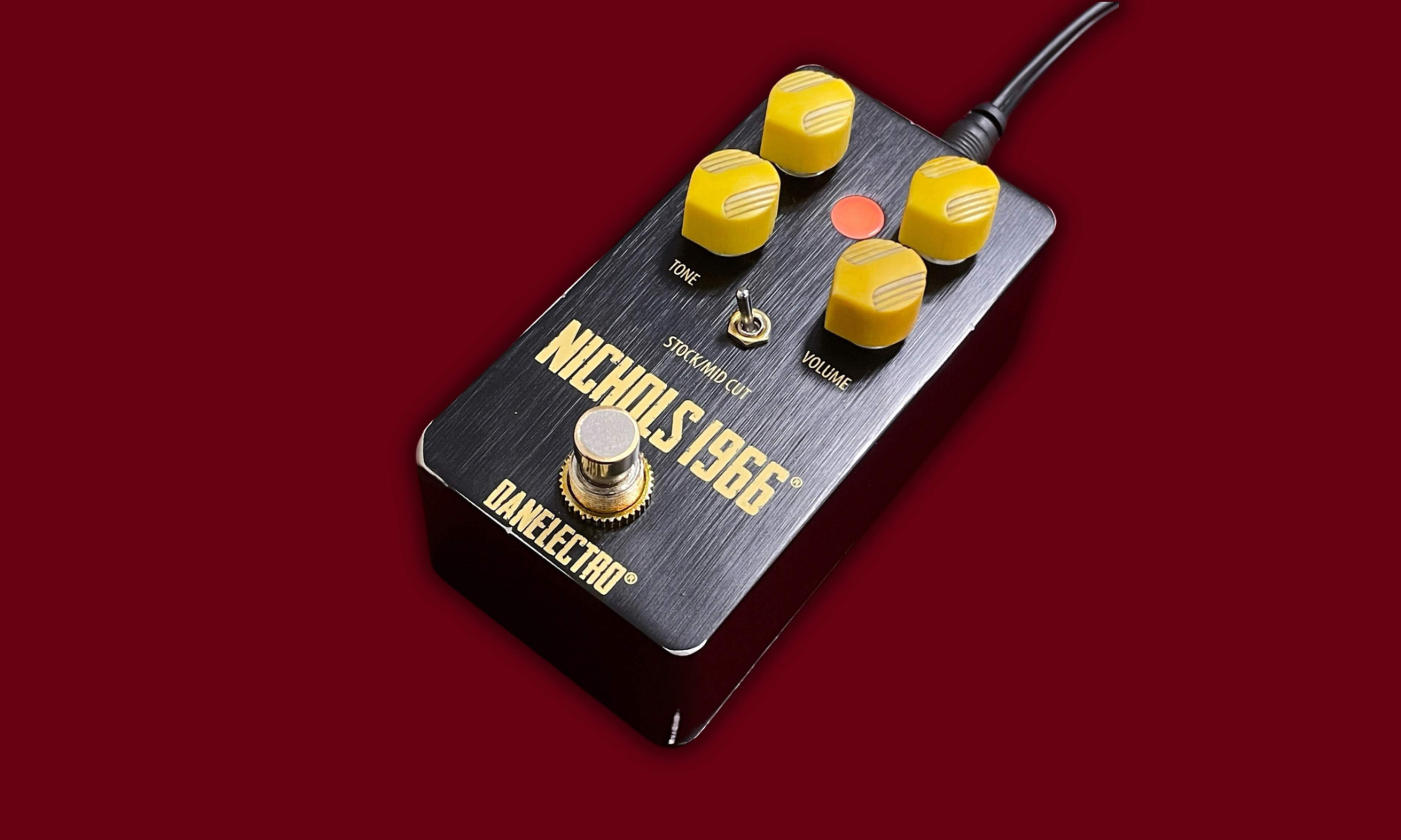 Danelectro Nichols 1966 Fuzz Pedal | Review - Guitar Interactive