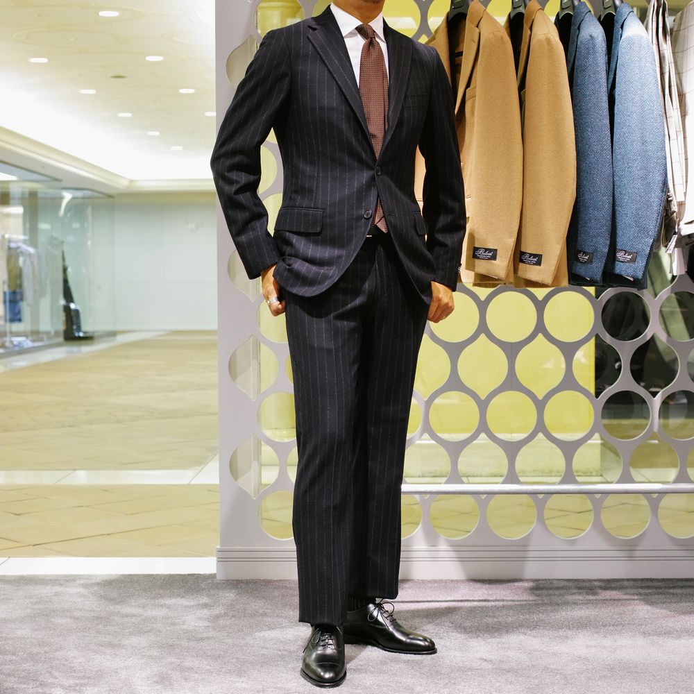 Belvest(ベルヴェスト)で贅の極みを知る！A535Sスーツ＆PT11DBA