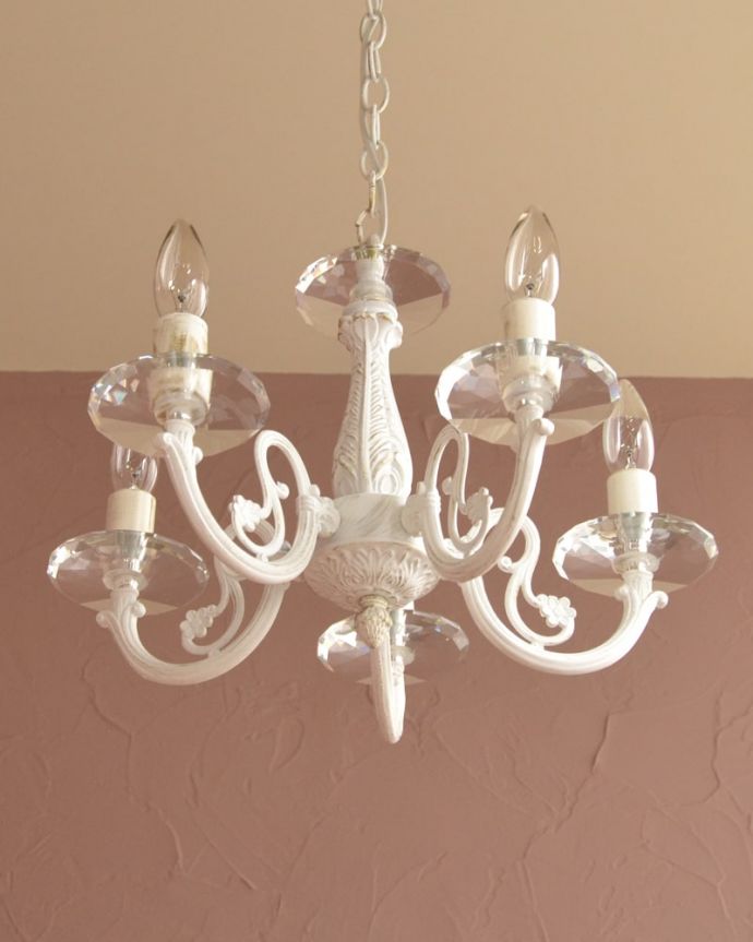 アンティーク調の照明器具、クリスタルのお皿が付いた5灯の