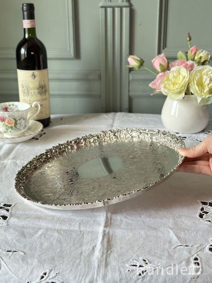 英国から届いた美しいアンティークのトレイ、シルバープレートの