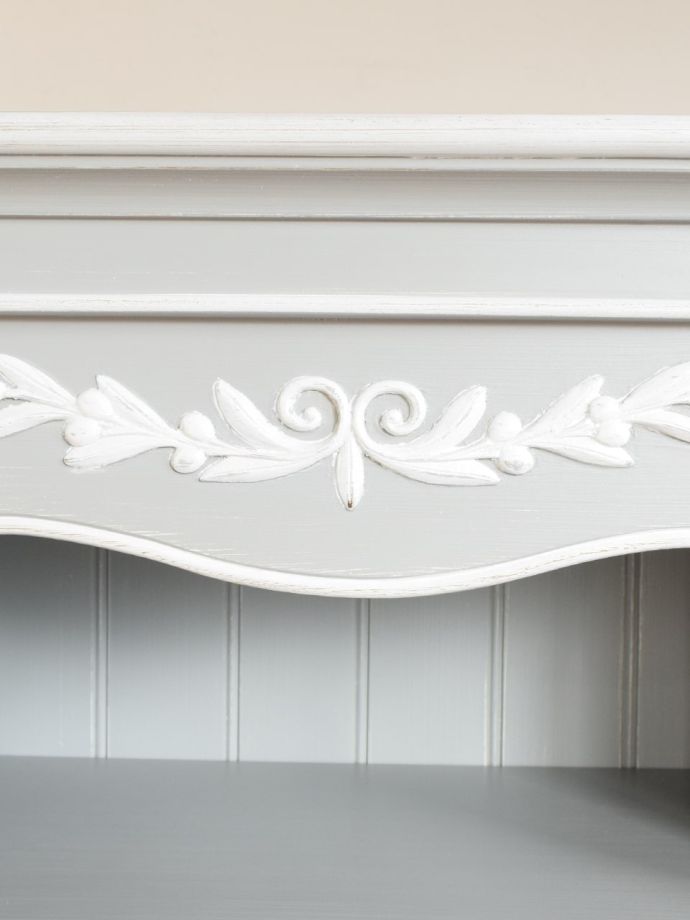 フレンチアンティーク調の可愛い家具、シャビーシックなフレンチグレー