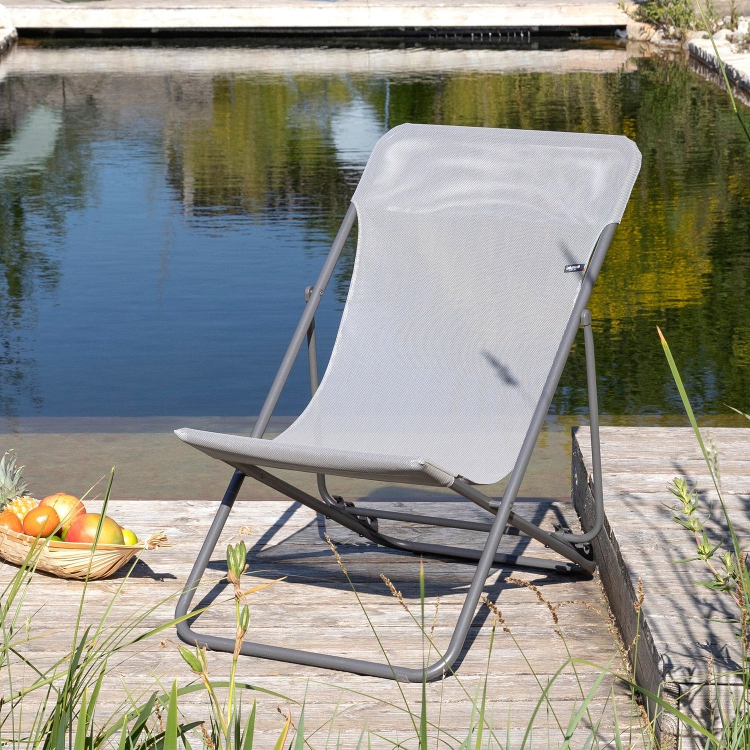 リクライニング機能付きデッキチェア – HATCH