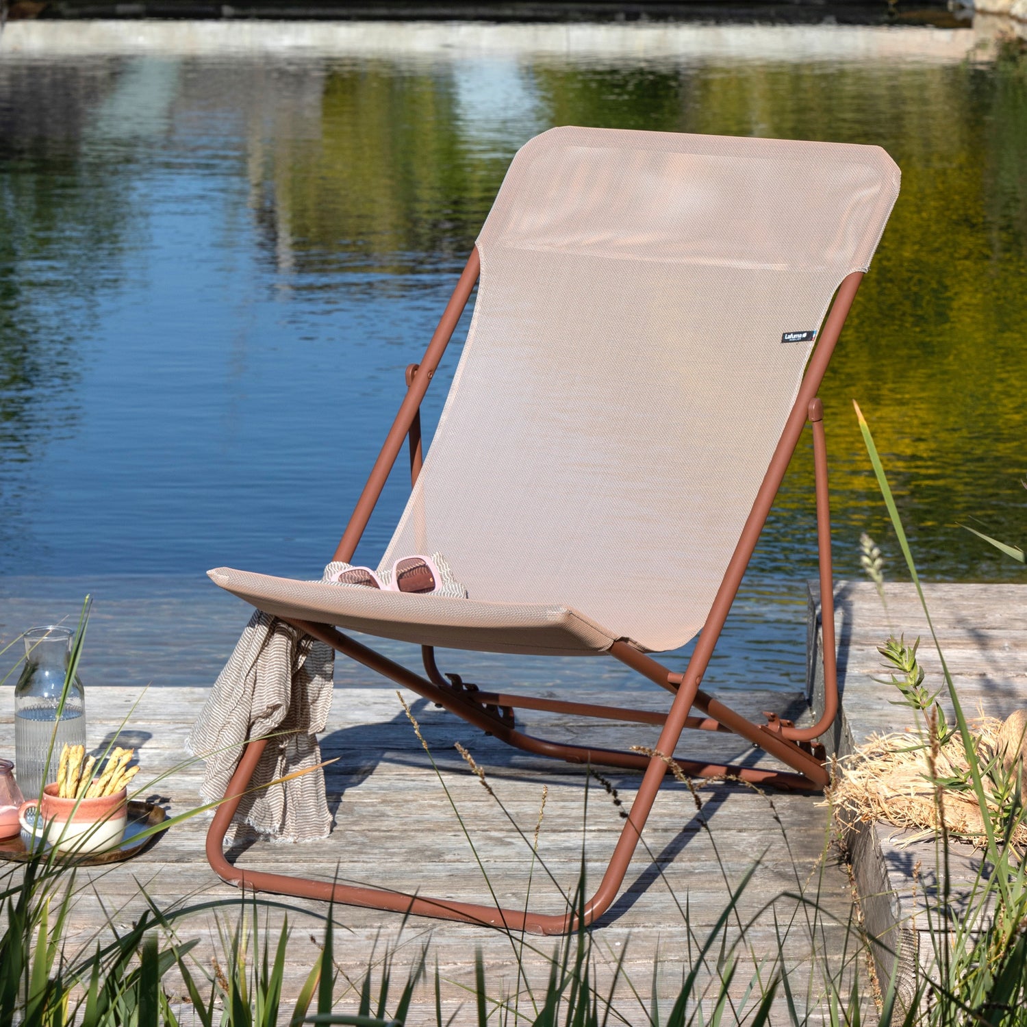 リクライニング機能付きデッキチェア – HATCH