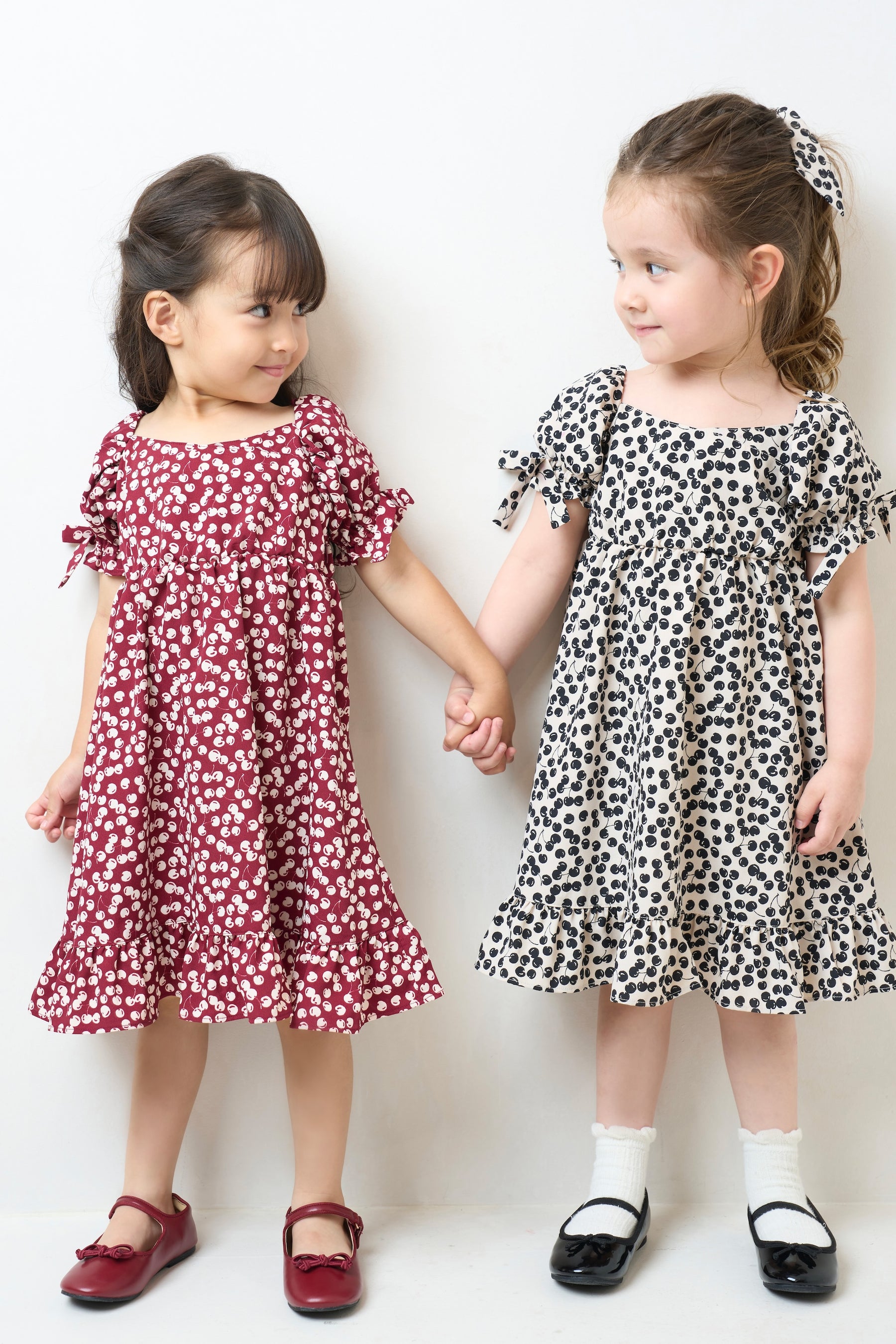 Kids】Baby Cherry Pattern One-Piece