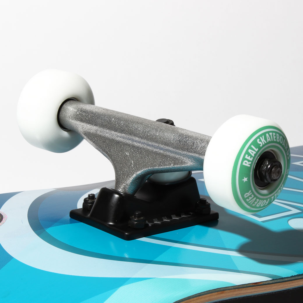 スケボー初心者におすすめ REAL コンプリートデッキ NEW LIGHT 8インチ