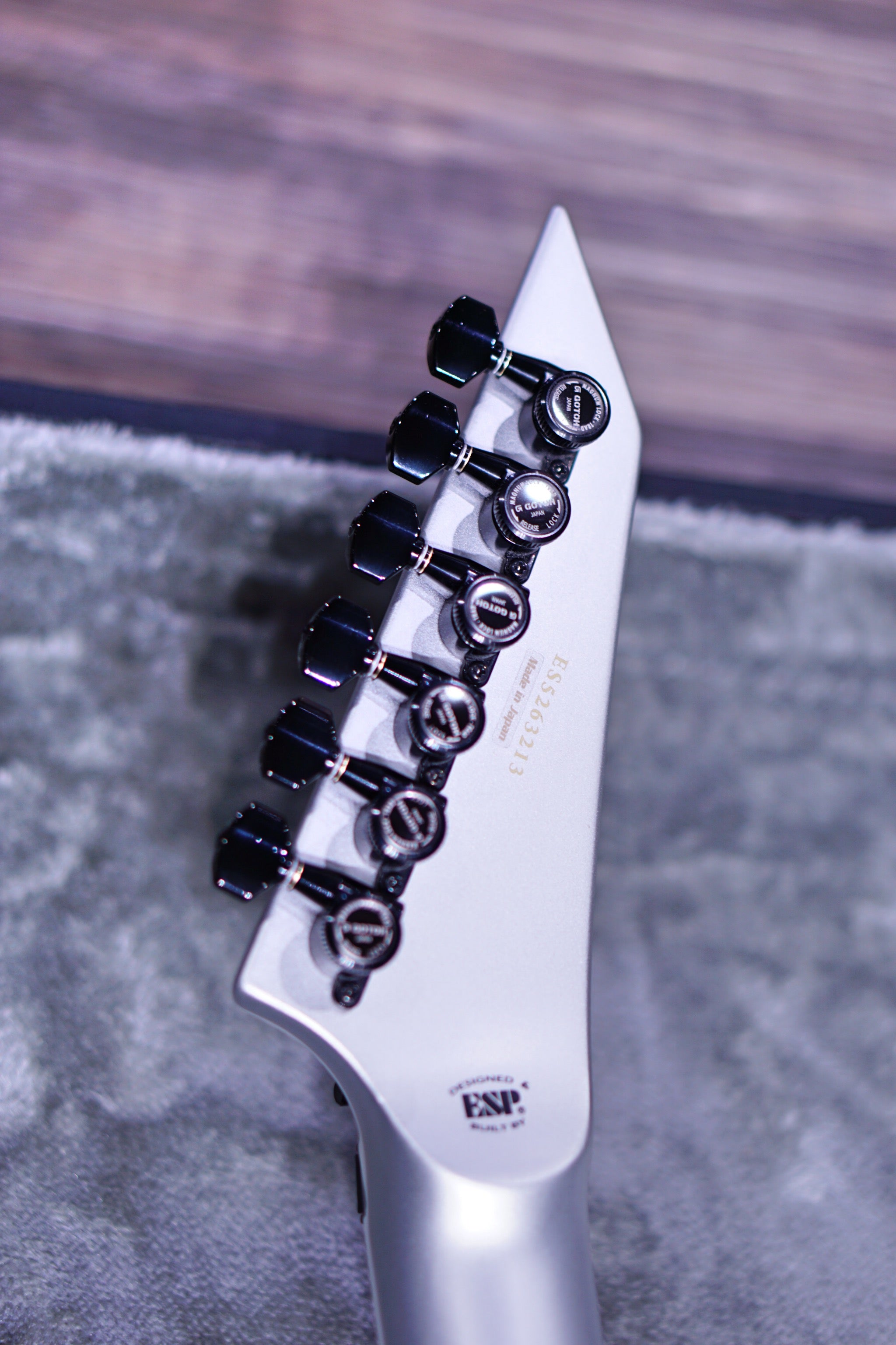 ESP E-II ARROW FR Black silver fade ES5263213