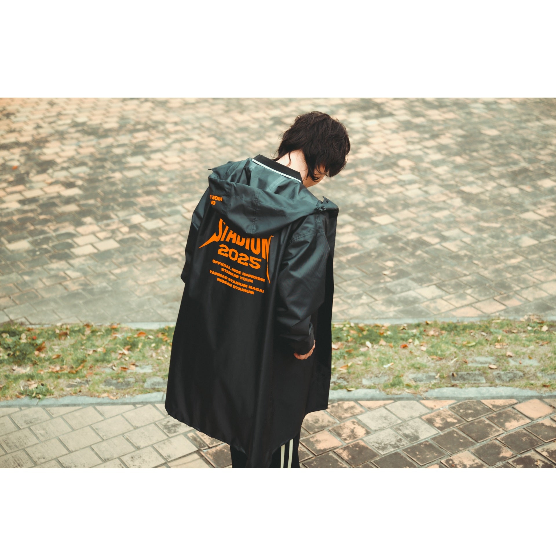 レインコート – Official髭男dism ONLINE STORE