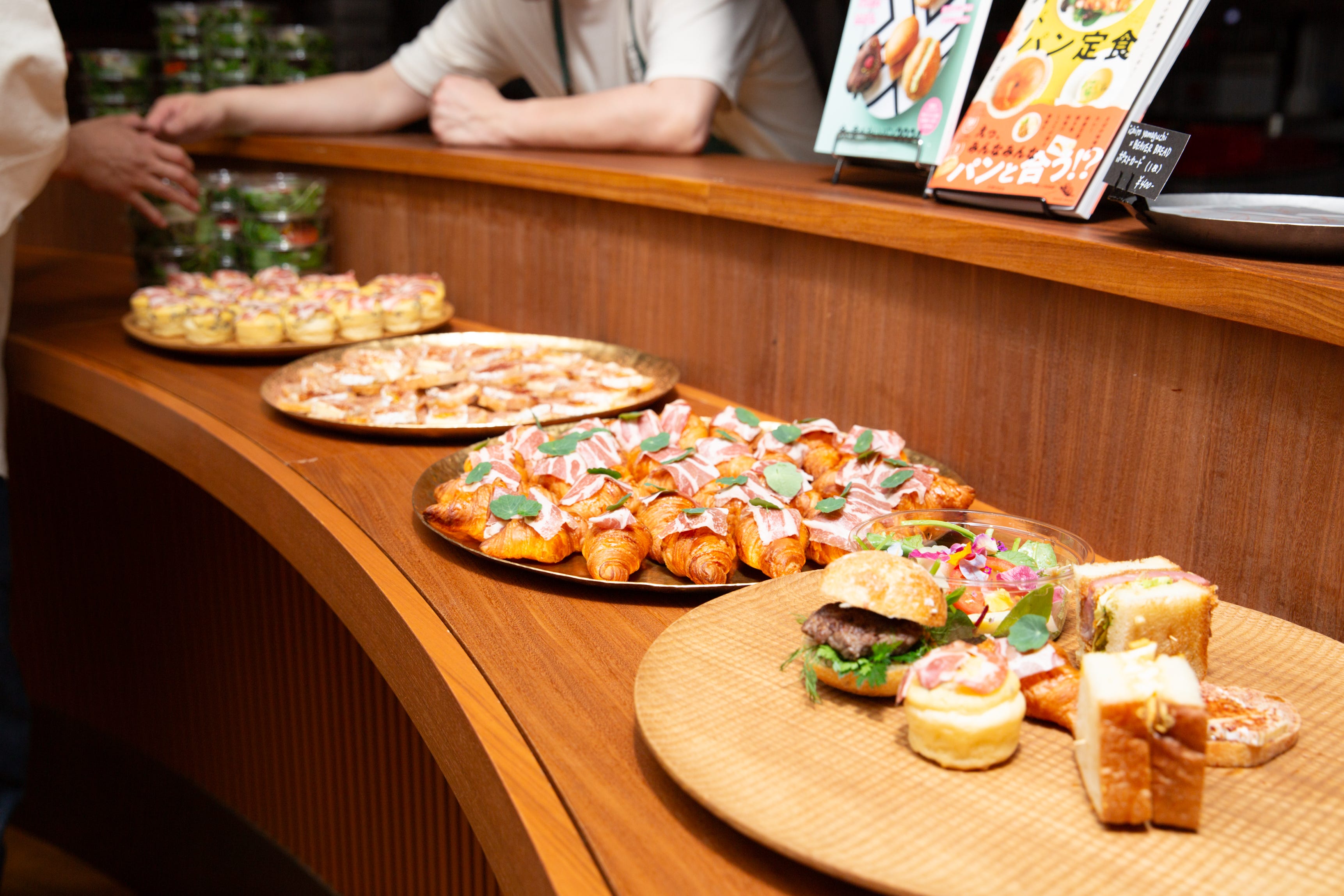 虎ノ門「ビーバーブレッドブラザーズ」で、パン好き垂涎のパン飲み