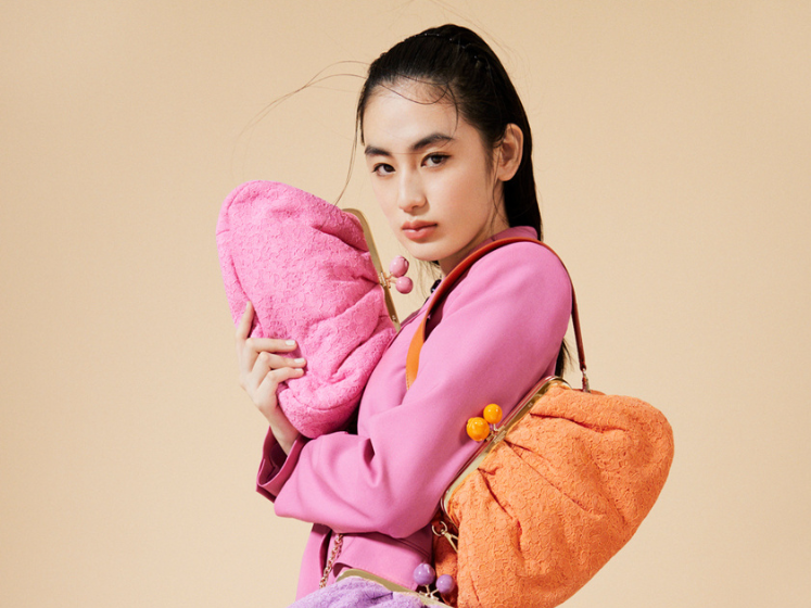 日常を彩るバッグ「ウィークエンド マックスマーラ」の“パスティチーノ”