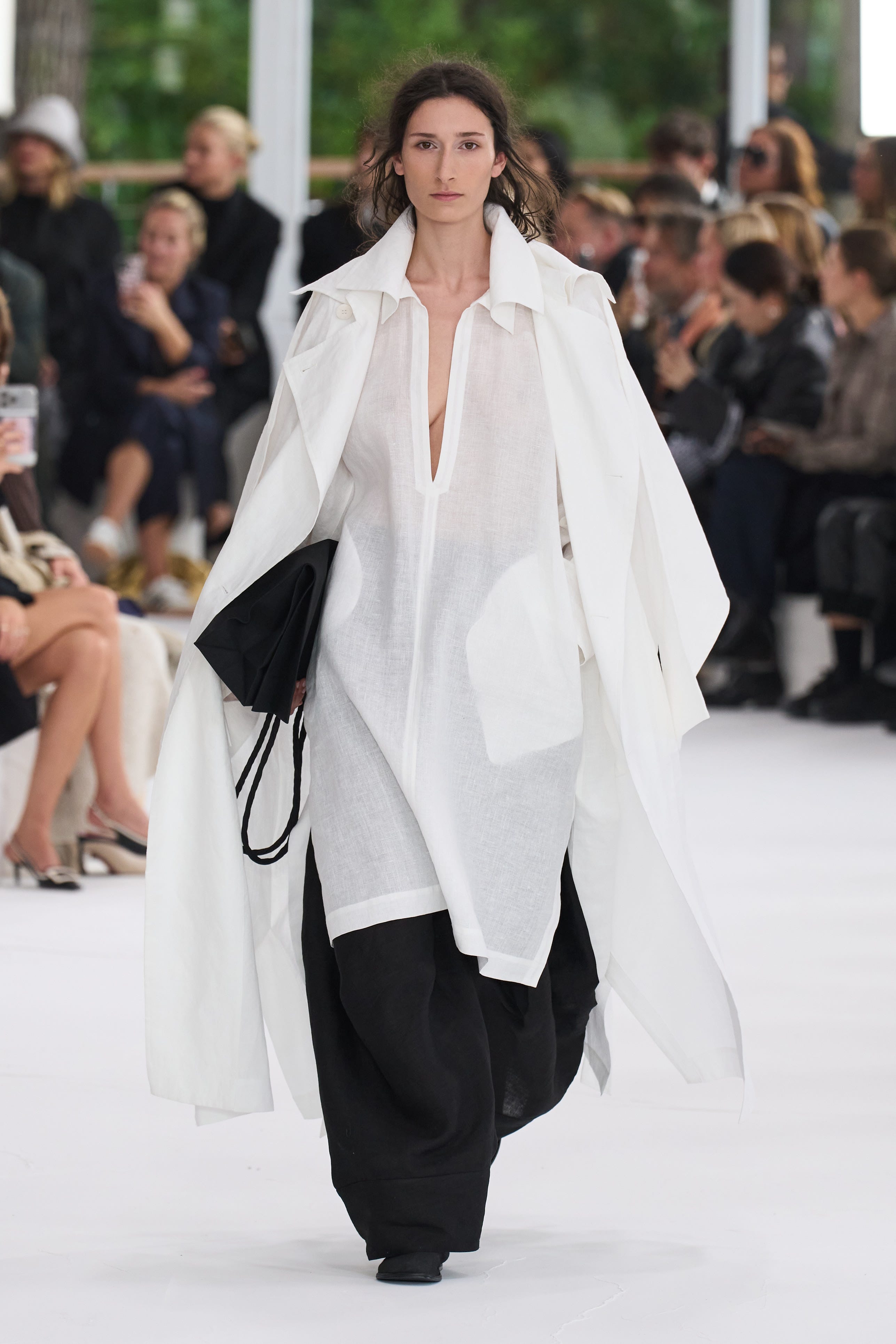 イッセイ ミヤケ（ISSEY MIYAKE）」2025春夏コレクション