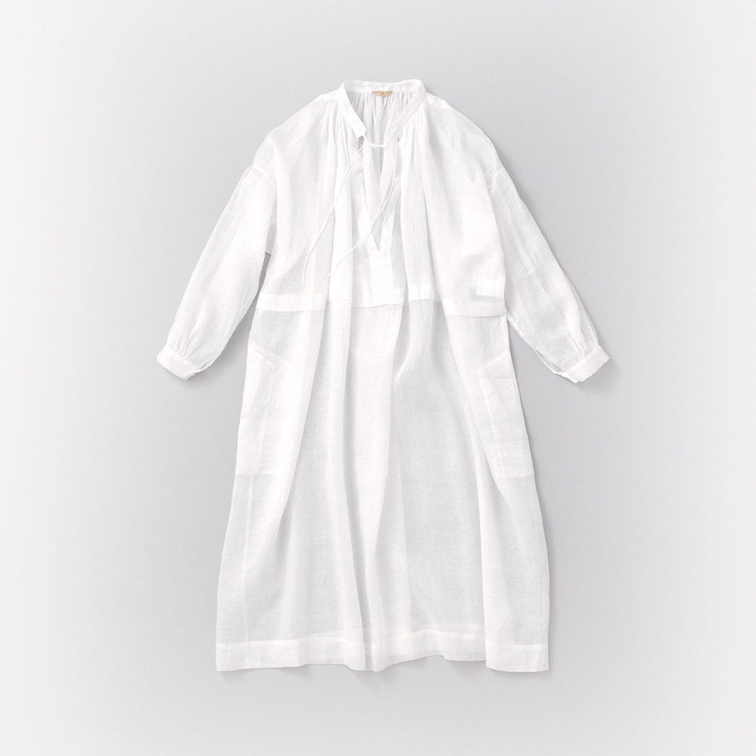 写真家・沢渡朔さんの代表作「NADIA」の世界から生まれる服とは