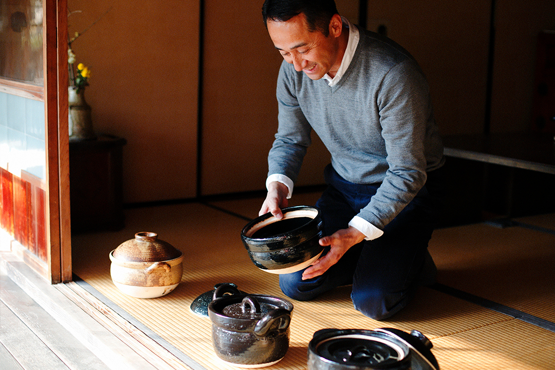 始めちょろちょろ、中ぱっぱ～”のおいしい土鍋ごはんが、火加減いらず
