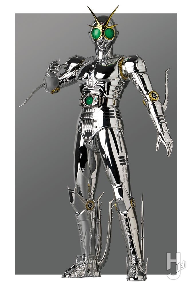 ダイキャスト＋メッキで質感を再現！空山基デザイン版「シャドームーン