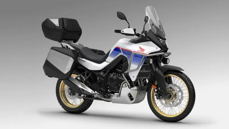 新型『XL750 TRANSALP（トランザルプ）』を純正アクセサリーパーツで