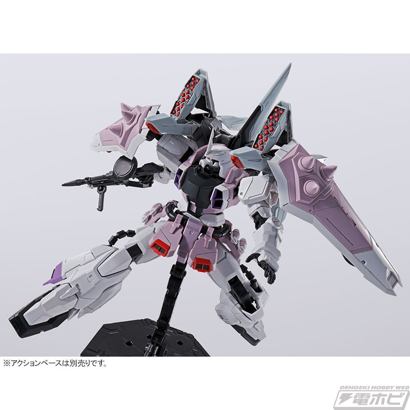 ガンプラ「MG ブレイズザクファントム（レイ専用機）」と「MG