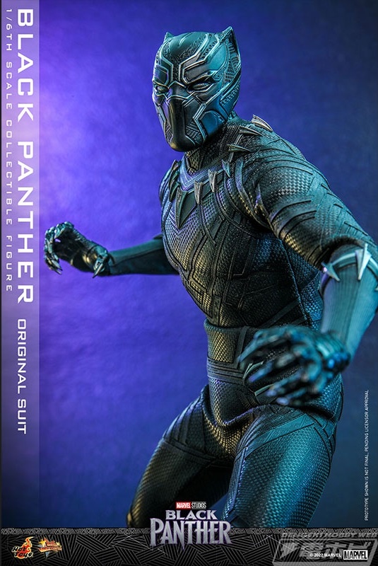 しなやかで筋肉質な肉体を再現！オリジナル・スーツを着たチャド