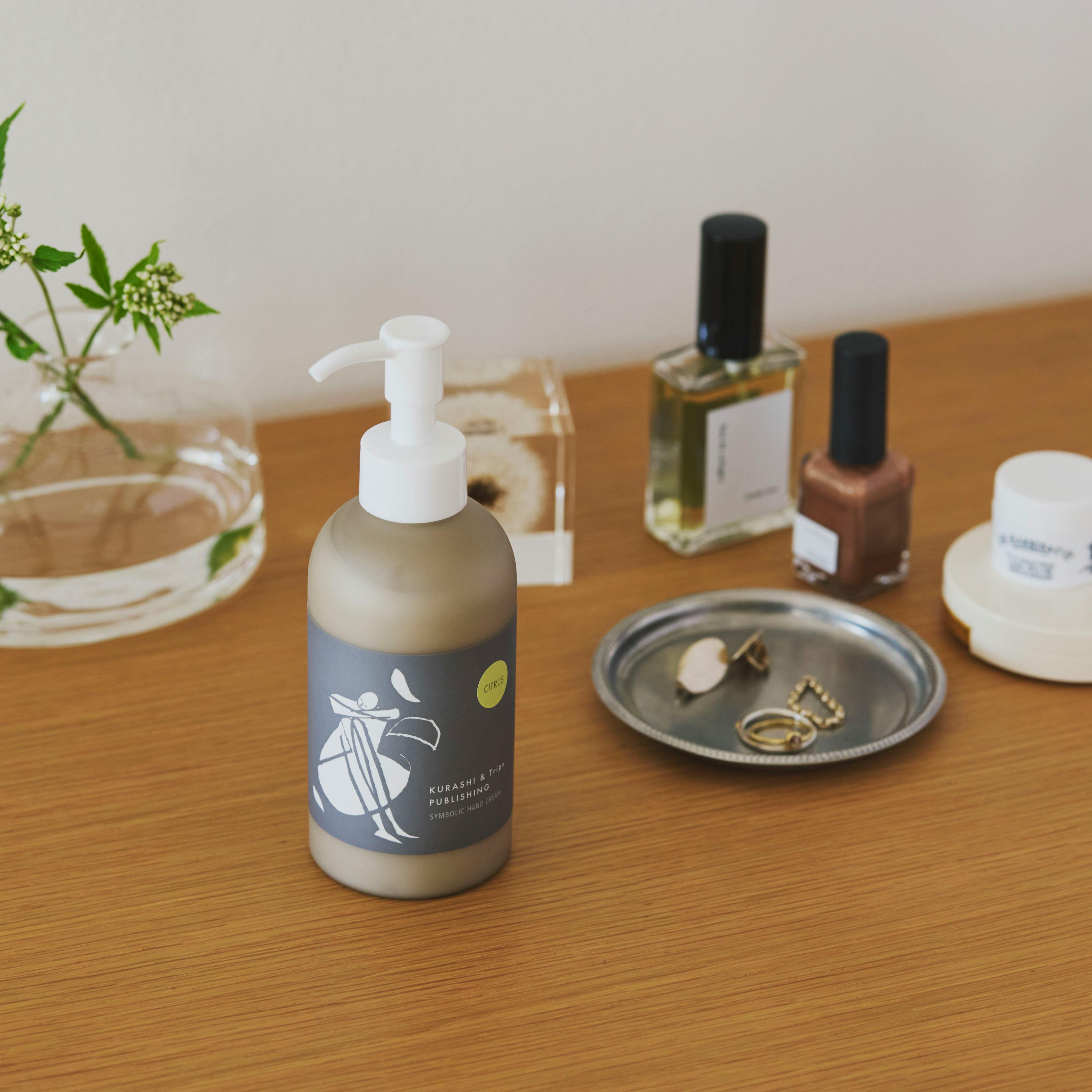 SYMBOLIC HAND CREAM / シンボリック ハンドクリーム（ポンプタイプ