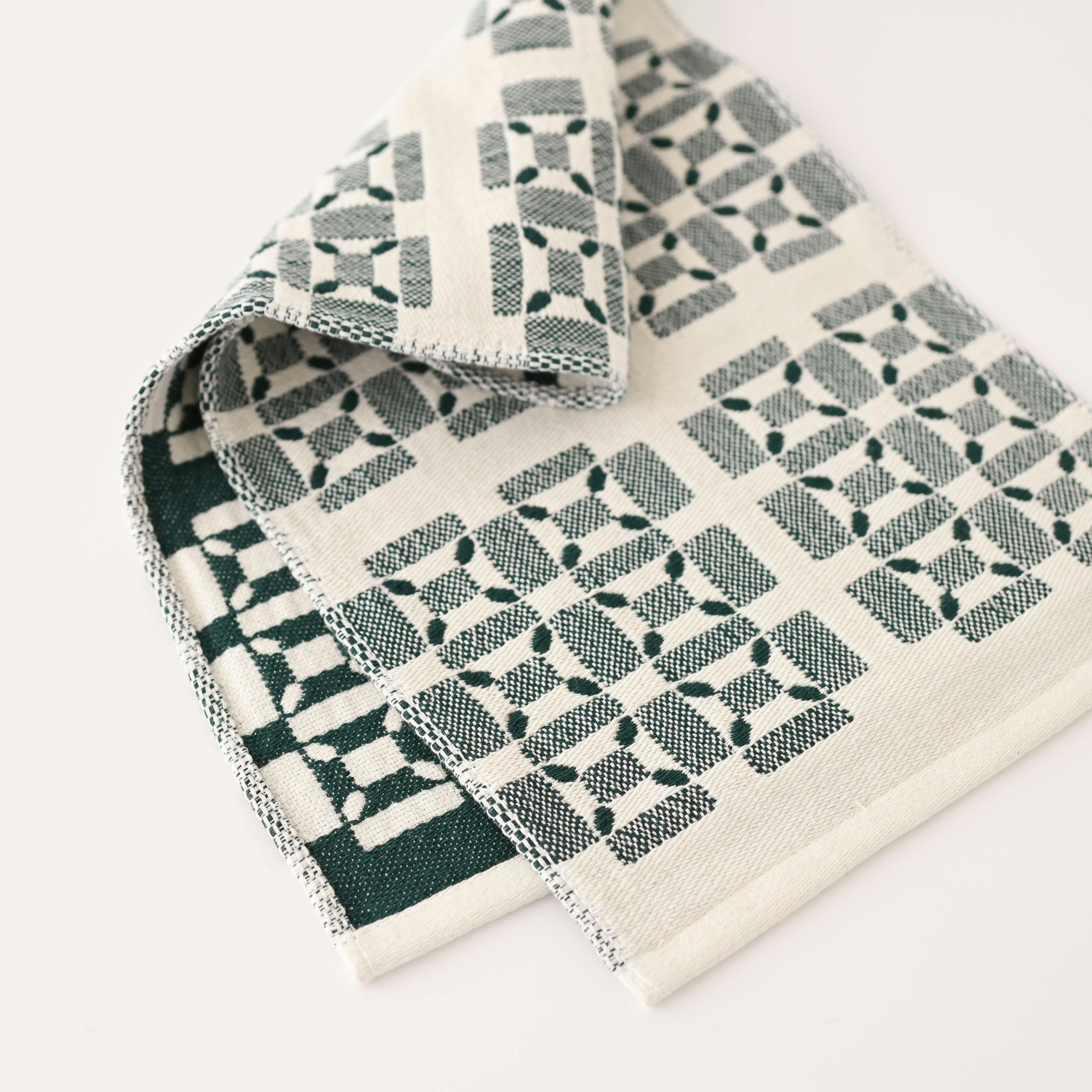 ウール混のチャンキーニットベスト - 北欧、暮らしの道具店