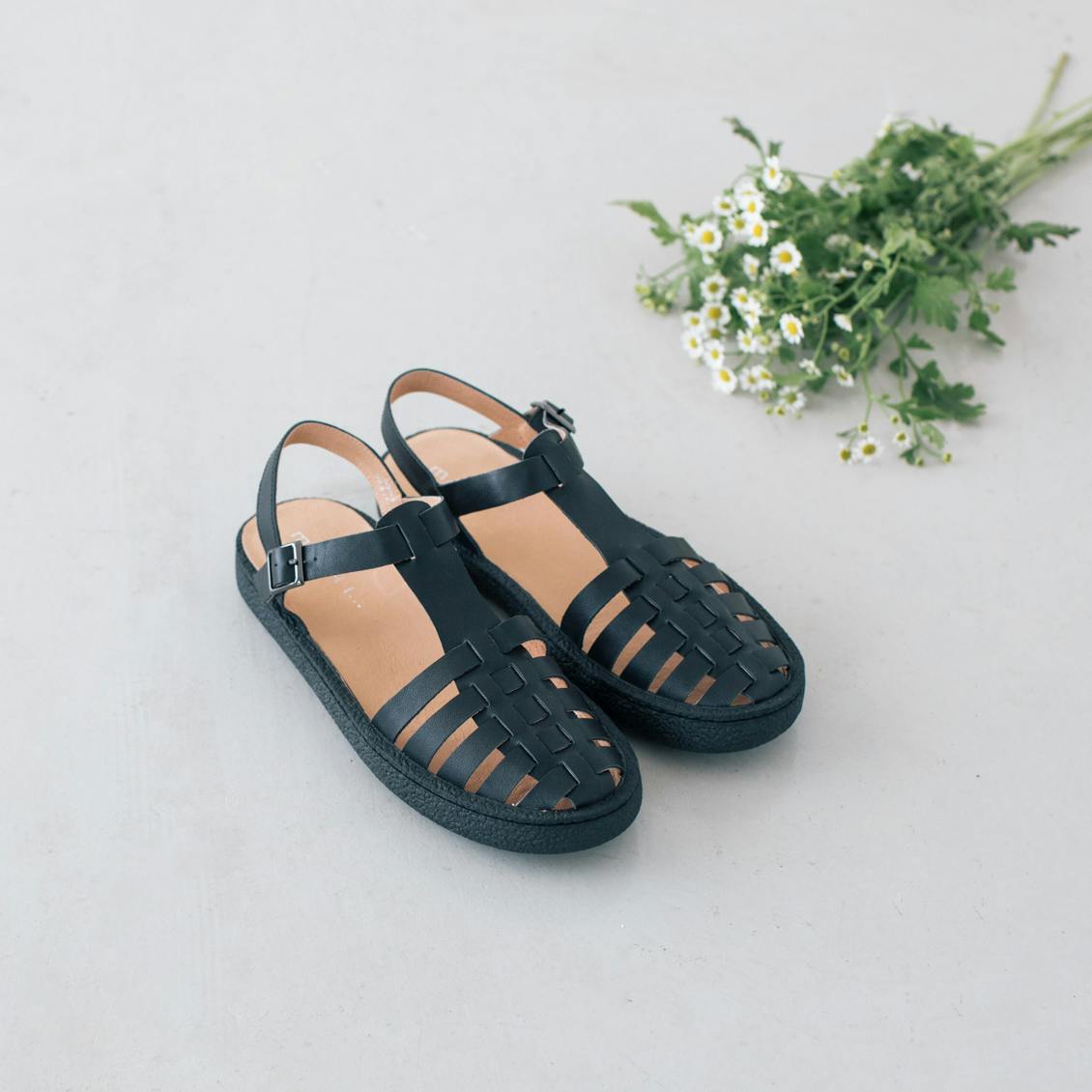 MOHI / グルカサンダル（ブラック） - 北欧、暮らしの道具店