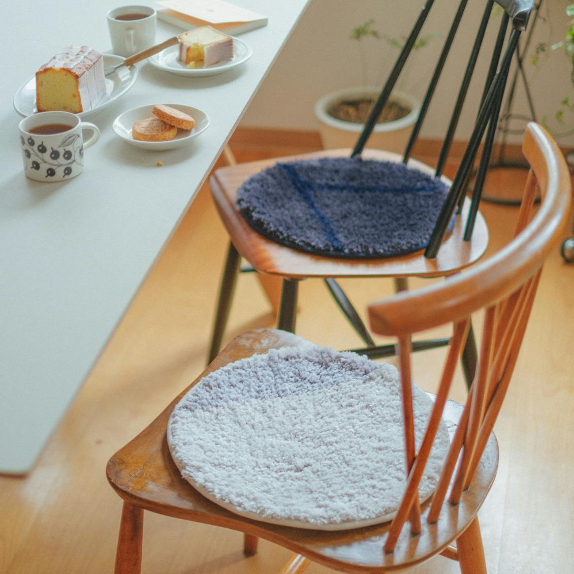 北欧カラーのふんわりチェアパッド - 北欧、暮らしの道具店