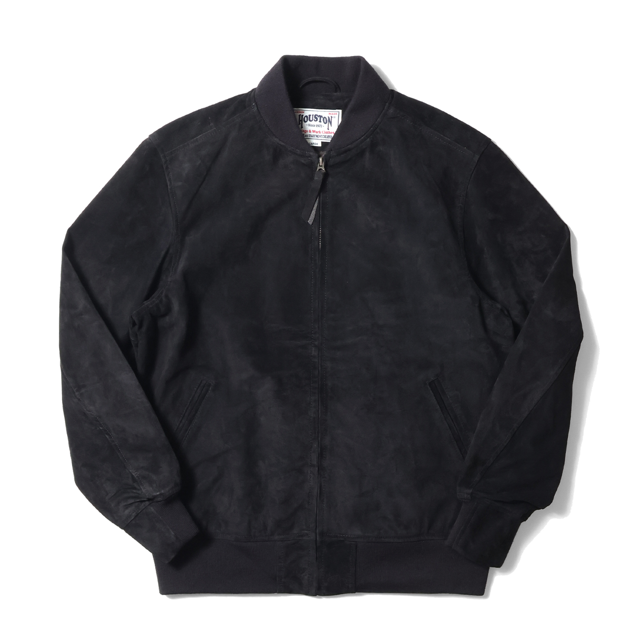 きめ細かく高級感のあるピッグスウェードを使用した『スポーツ