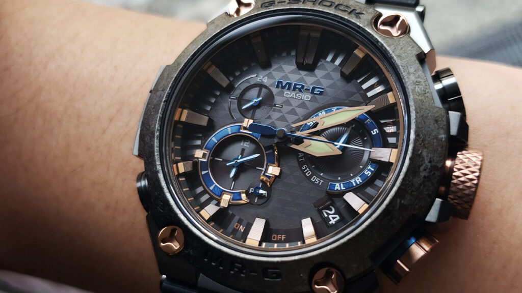 カシオ G-SHOCK「MRG-B2000R-1AJR」は日本らしさを感じられるデザイン