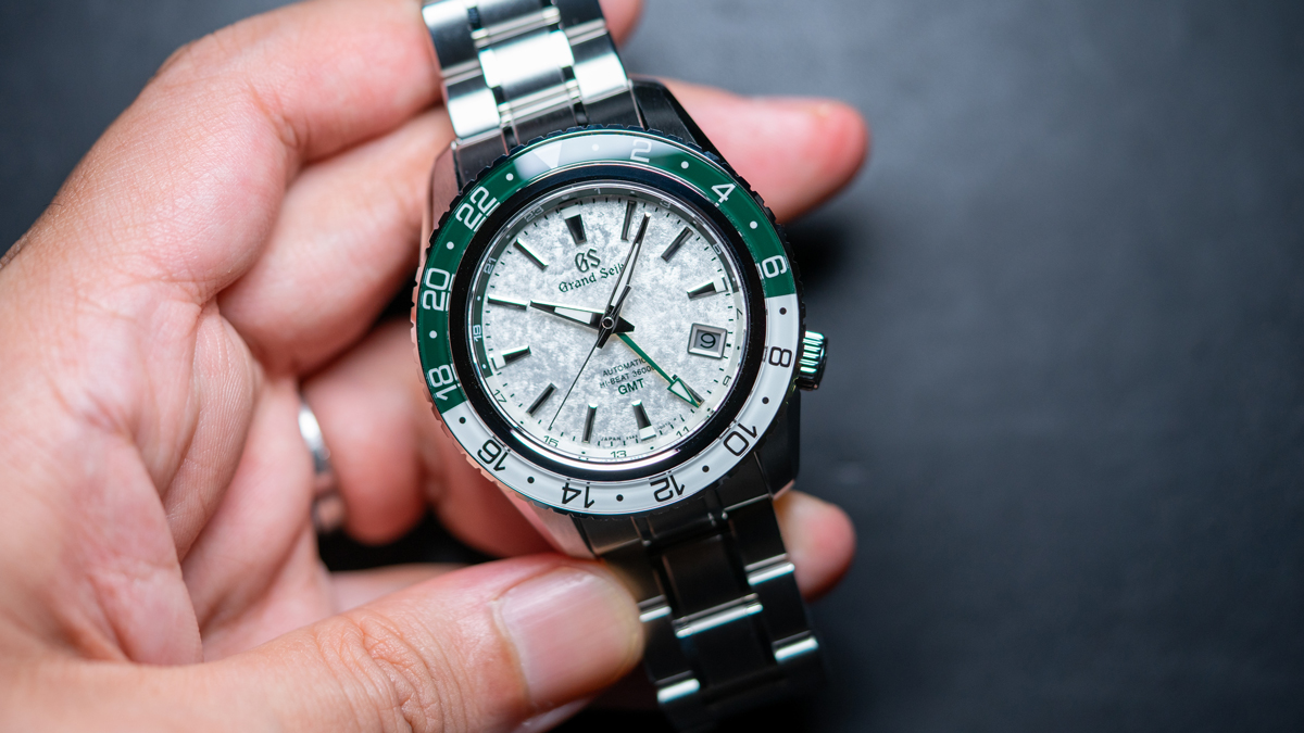 グランドセイコー SBGJ277】爽やかな緑白のスポーツモデルが登場