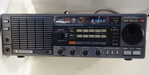 Kenwood R-2000 Receptor Multimodo 100khz-30mhz- Vhf 118-174