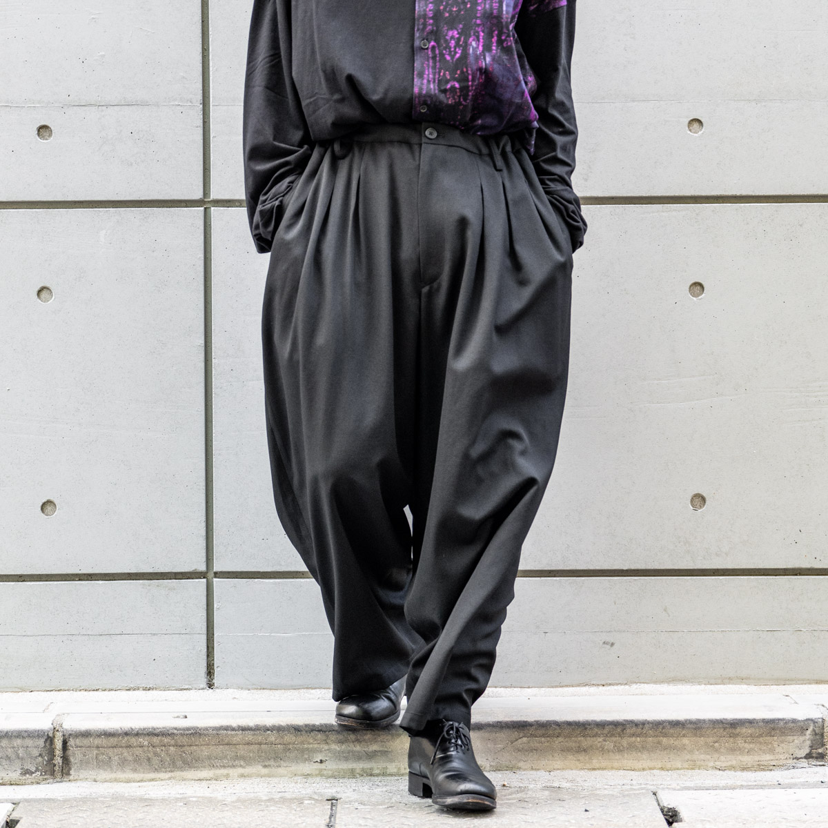 YOHJI YAMAMOTO 12本タックパンツ | HUES 福岡セレクトショップ