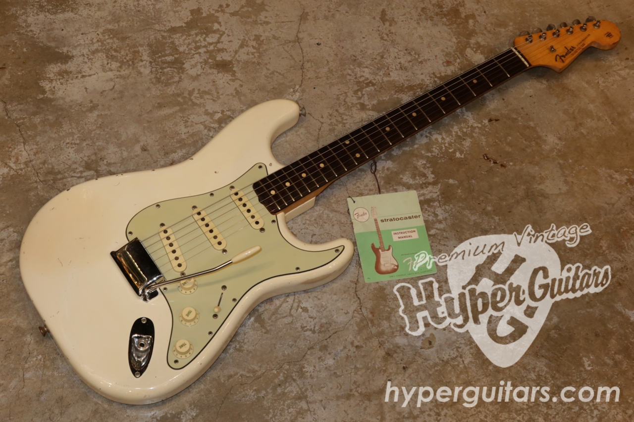 Fender '62 Stratocaster - ホワイト / スラブローズ - ハイパー