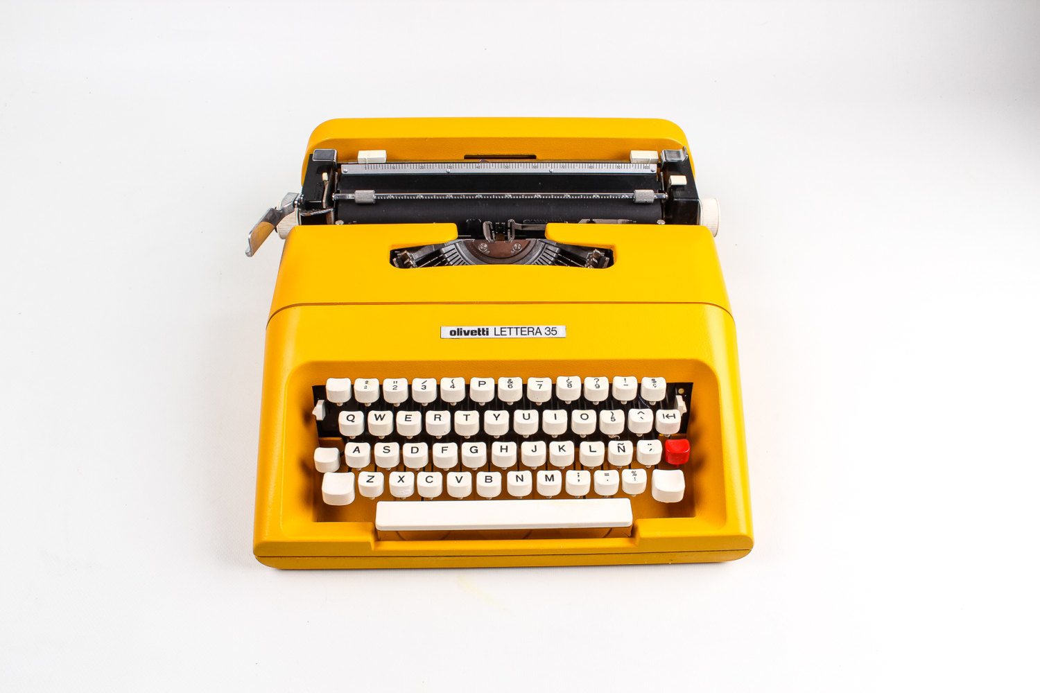 Mario Belliniデザインのolivettiタイプライター - シリーズ時代遅れと