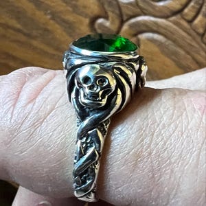 ジョニーの（スクリーンに忠実な）J・スパロウ エメラルド スカル