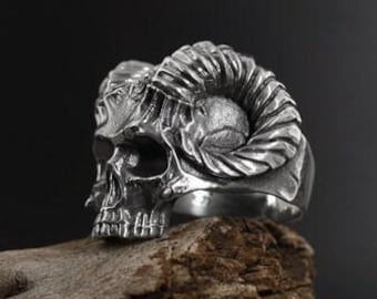 Silver Devil Head Ring: Horned Demon Head Ring, Scary Skull Ring