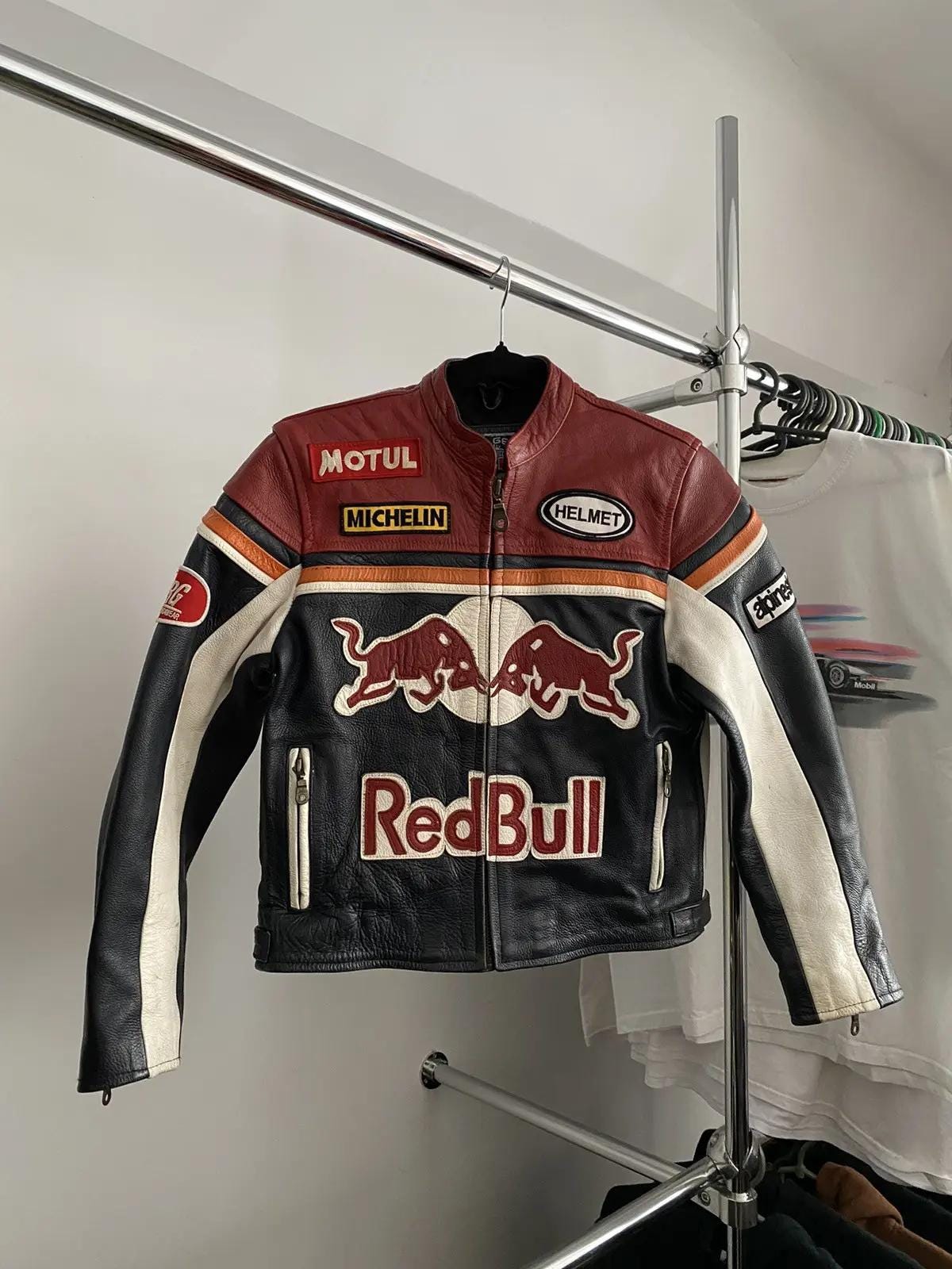Red bull racing leather jacket - Etsy 日本